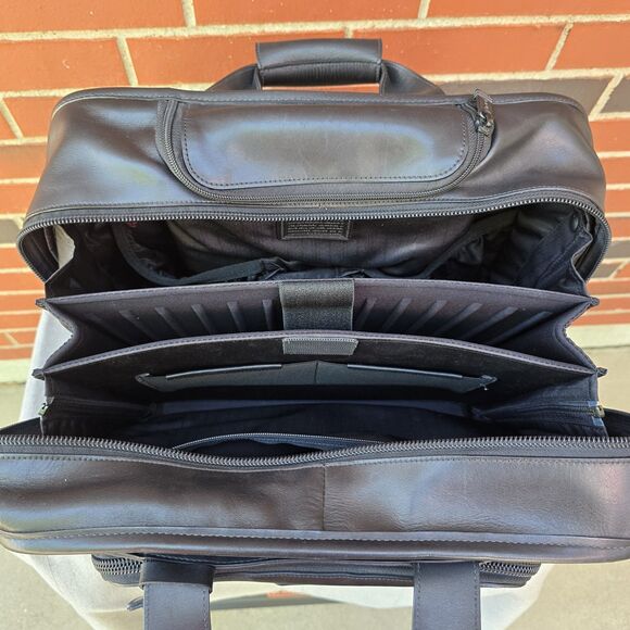 Authentic TUMI Black Leather Compact Wheeled Laptop Briefcase 96102DH $795 - Picture 7 of 13